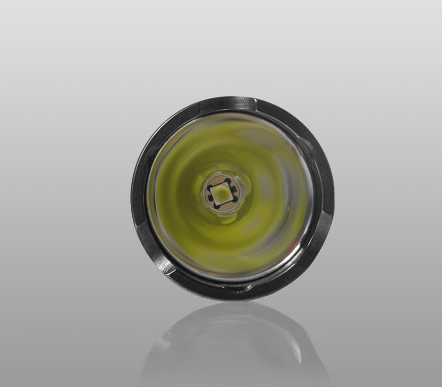 Тактический фонарь Armytek Dobermann (тёплый свет)