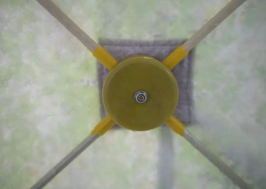 Палатка зимняя ЧУМ 2 (трехслойная, пиксель с выводом под трубу)